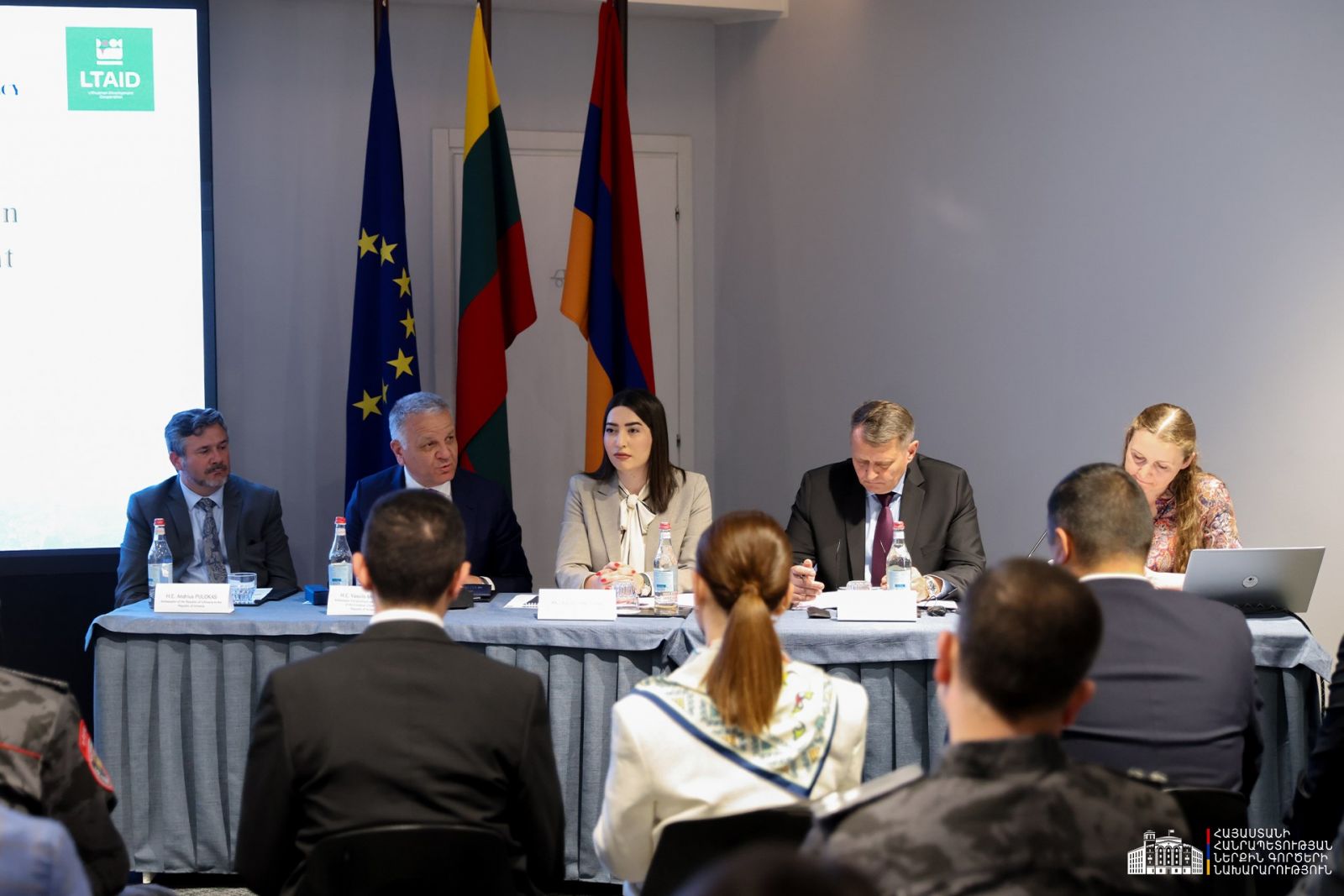 Կարևոր է մեր երեխաների համար համատեղ ջանքերով բաց, թափանցիկ ու հնարավորություններով լի աշխարհ կառուցելը․ Արփինե Սարգսյան