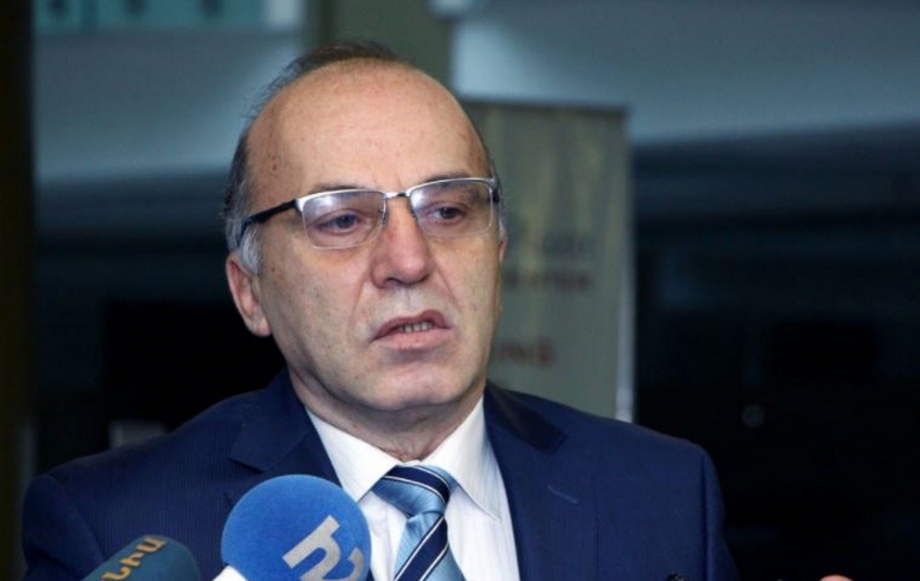 «Փաստ». Իշխանությունները ոչ միայն ճյուղն են կտրում, որի վրա նստած են, այլև արդեն սկսել են արմատներն ուտել. տնտեսագետ