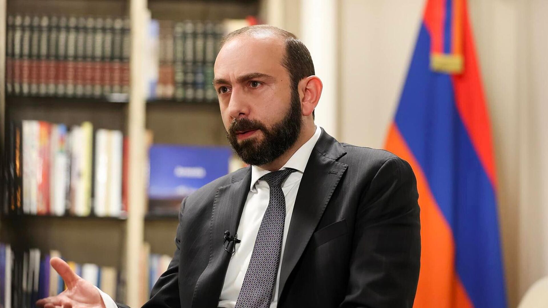 Դե որ ասում են, մի բան գիտեն. Միրզոյանը՝ շրջանառվող փաստաթղթերի մասին (տեսանյութ)