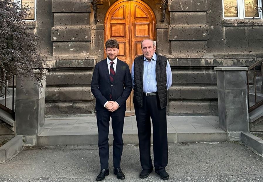 ՀՀ առաջին նախագահ Լևոն Տեր-Պետրոսյանը պատիվ արեց` ընդունելու ինձ. ՀՀ-ում Ֆրանսիայի դեսպան