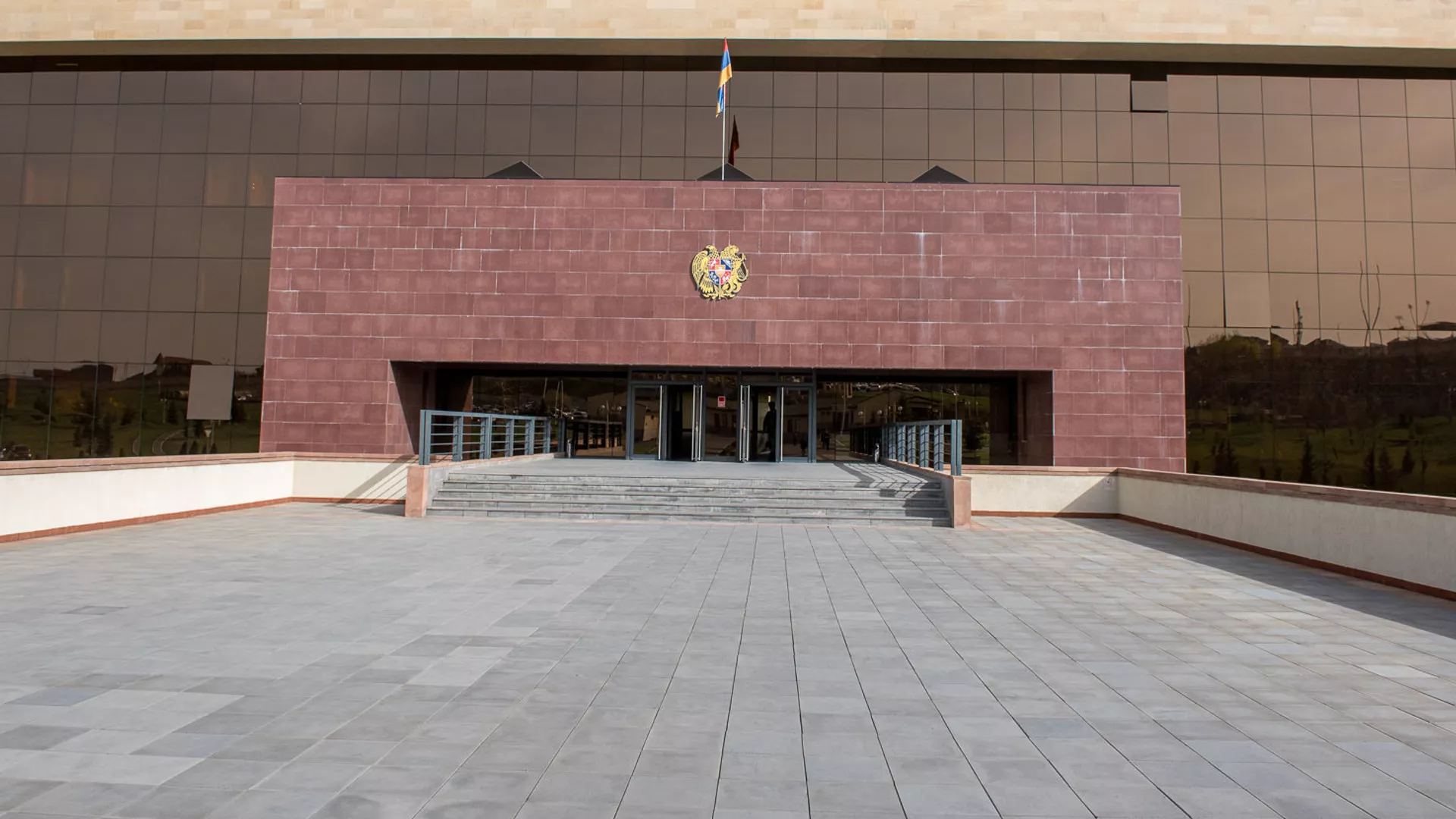ՊՆ–ն անհեթեթություն է որակում Տիգրանաշենով տեխնիկայի տեղաշարժն արգելելու մասին լուրերը
