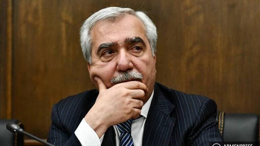 Տիկնանց տառապանքն անուն ունի. «Հրապարակ»