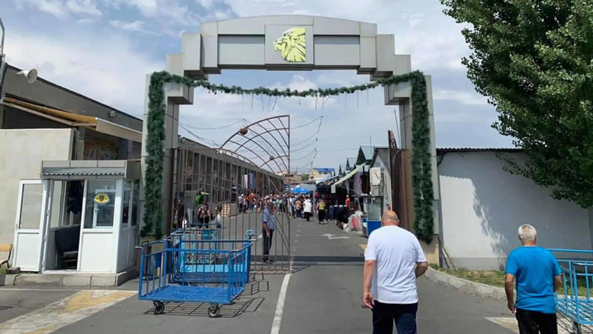 «Առինջ մոլ»-ում բացահայտվել է 1,3 մլրդ դրամի թաքցված հարկման օբյեկտ