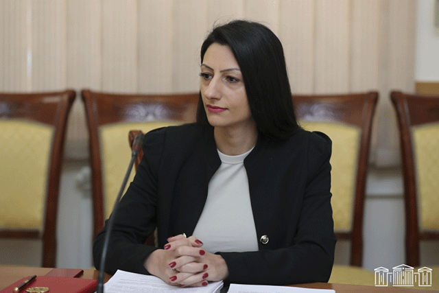 Անահիտ Մանասյանը՝ Տիգրան Ավինյանի հետ բախման մասին