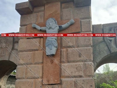 Երևանում կոտրել են Հիսուս Քրիստոսի բազալտե քանդակը