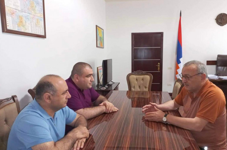 ՀՀ-ում Արցախի Հանրապետության կառավարության օպերատիվ շտաբ է այցելել ԱՀ Ազգային ժողովի նախագահը
