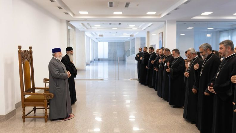 Վեհափառ Հայրապետն ընդունել է Արագածոտնի թեմի քահանայից դասին ու նրանց ընտանյաց անդամներին