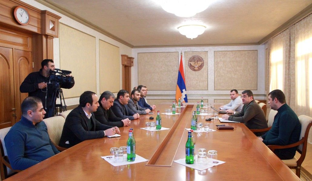 Նախագահ Արայիկ Հարությունյանն ընդունել է ՀՀ-ից ժամանած մի խումբ բժիշկ-փորձագետների