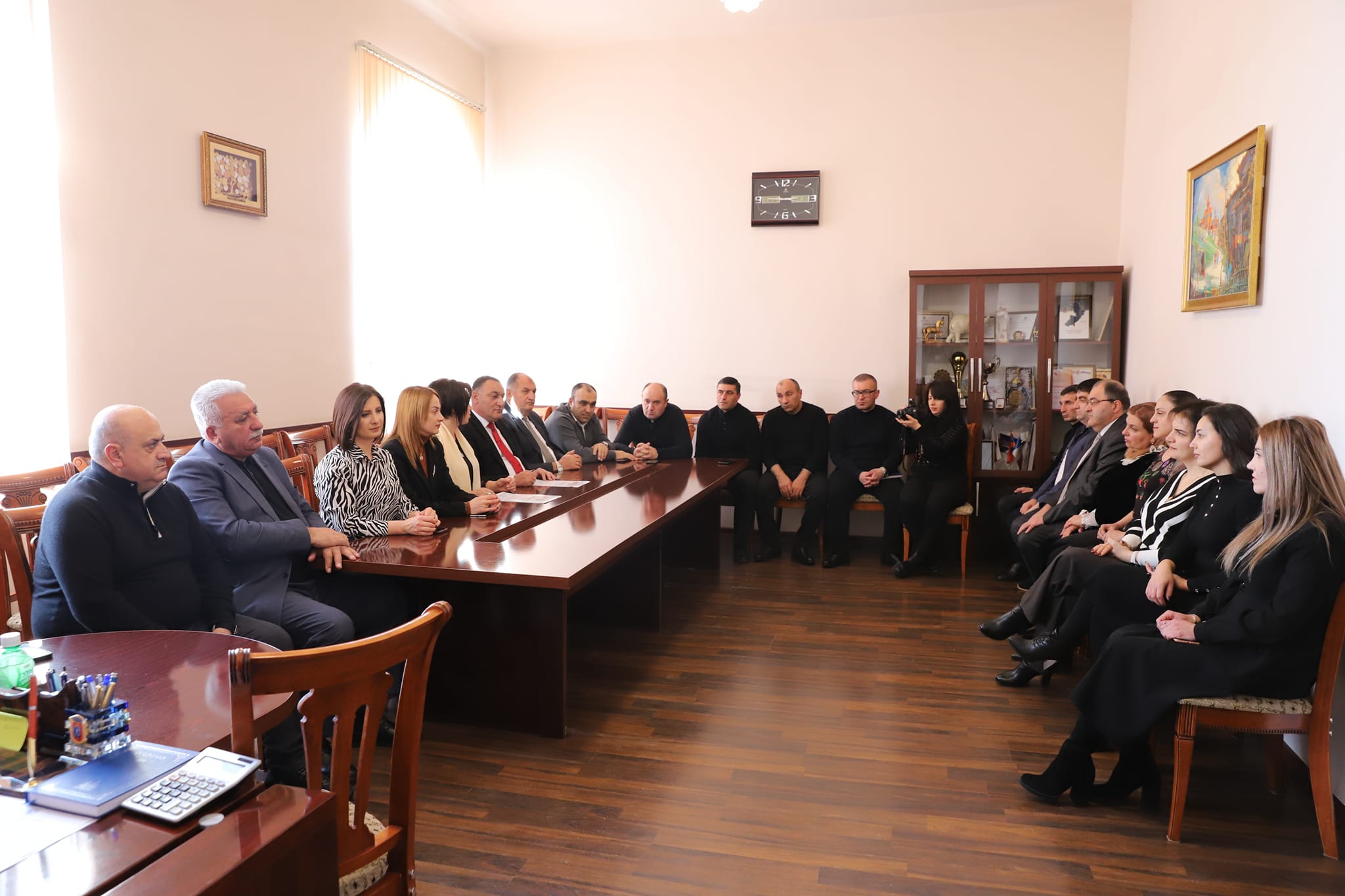 Շիրակի մարզի համայնքապետարանների մի շարք աշխատակիցներ պարգևատրվել են շնորհակալագրերով