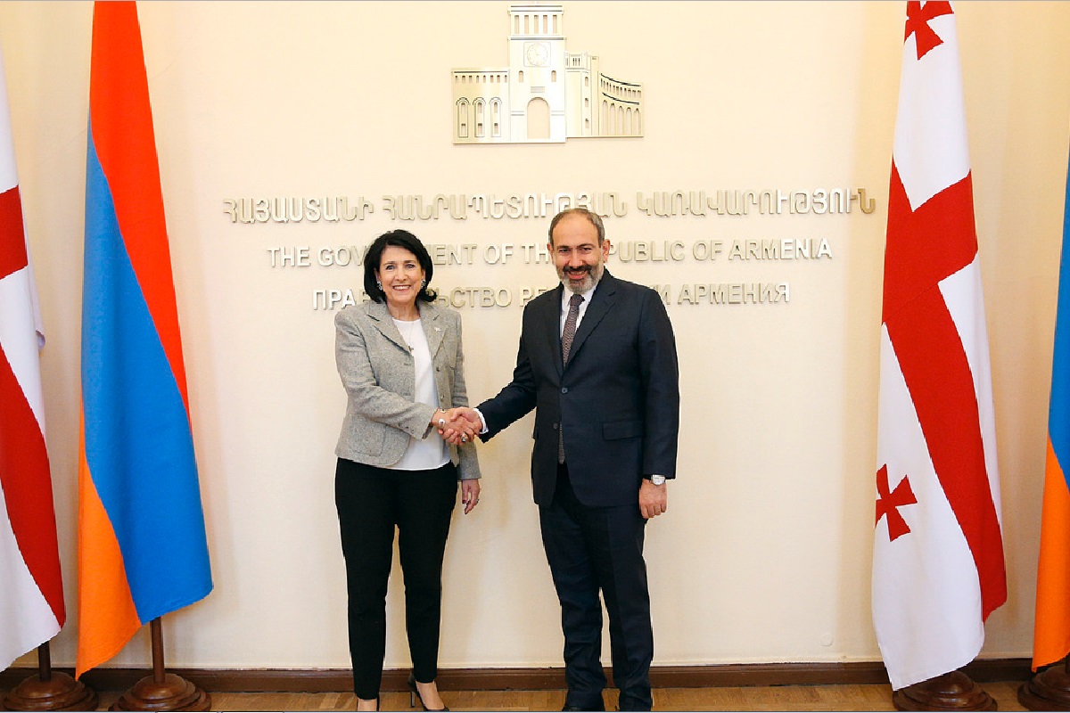 Վրաստանի նախկին նախագահն արդեն շնորհավորել է Նիկոլ Փաշինյանին ընտրություններում հաղթանակի առթիվ