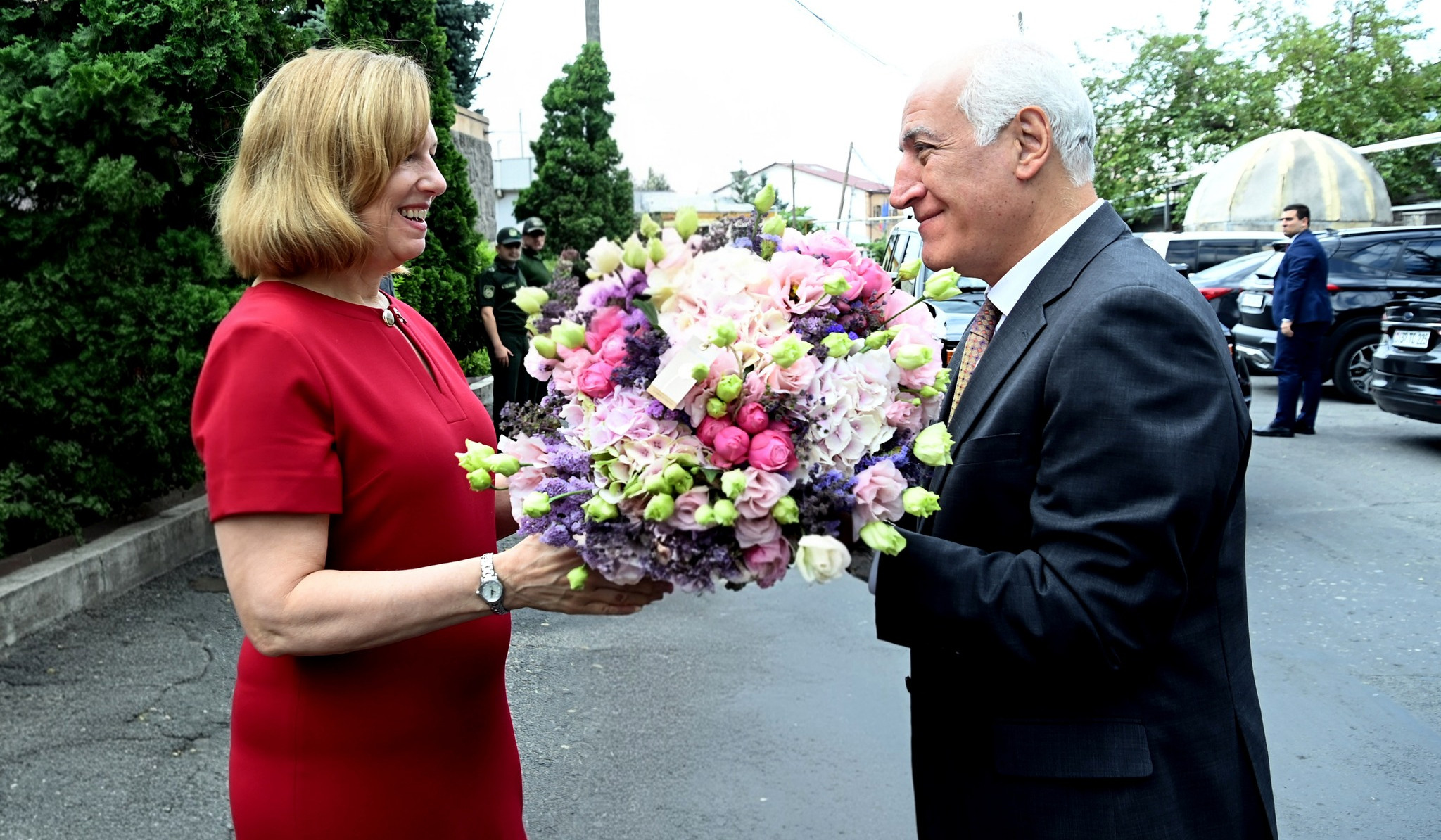 Նախագահ Խաչատուրյանը շնորհավորել է դեսպան Քվինին, ԱՄՆ ղեկավարությանը և ժողովրդին ազգային տոնի առթիվ