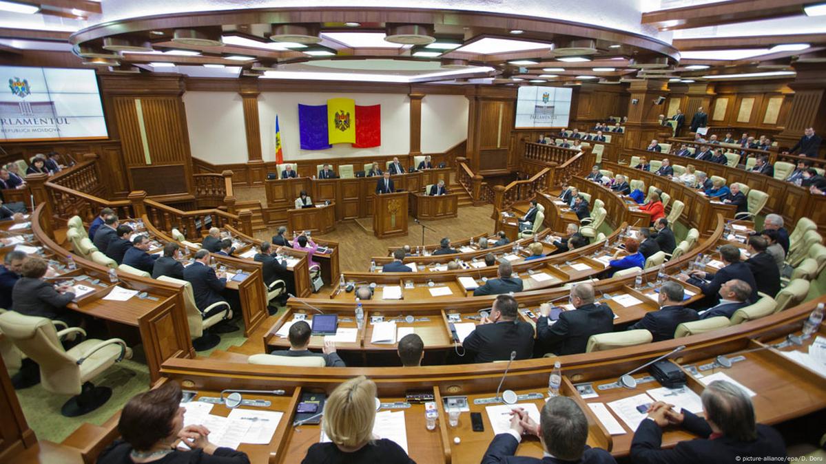 Խուզարկություններ՝ Մոլդովայի խորհրդարանում