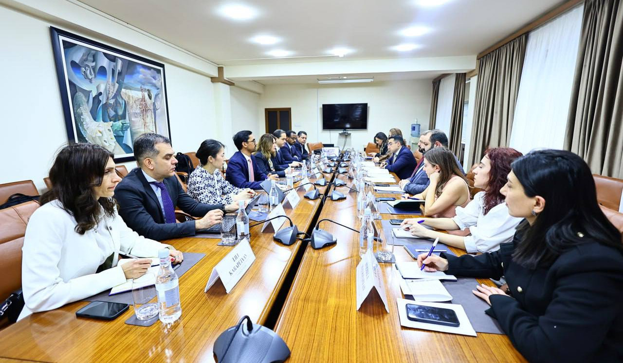 Քննարկվել են ՀՀ կառավարության և ԱՄՀ-ի միջև համագործակցության հեռանկարները