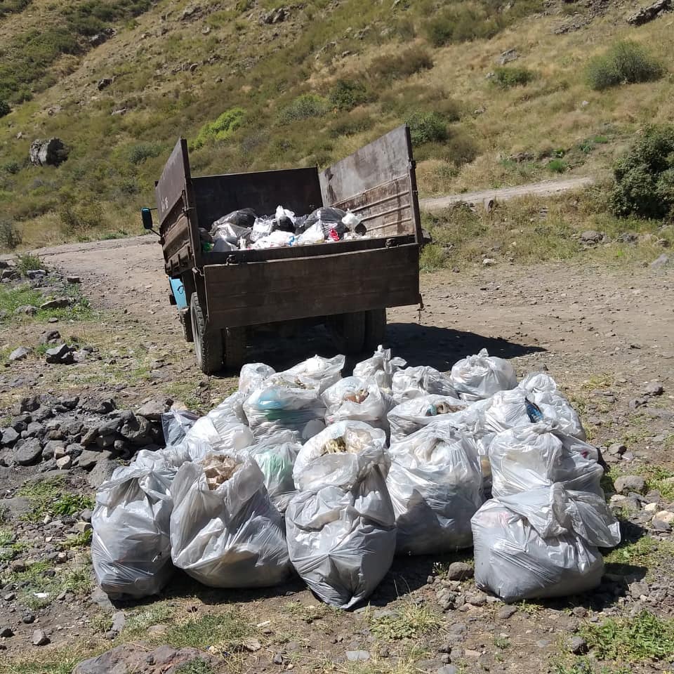 Ծաղկեվանքի հարակից տարածքը մաքրվել է․ Ռոմանոս Պետրոսյան