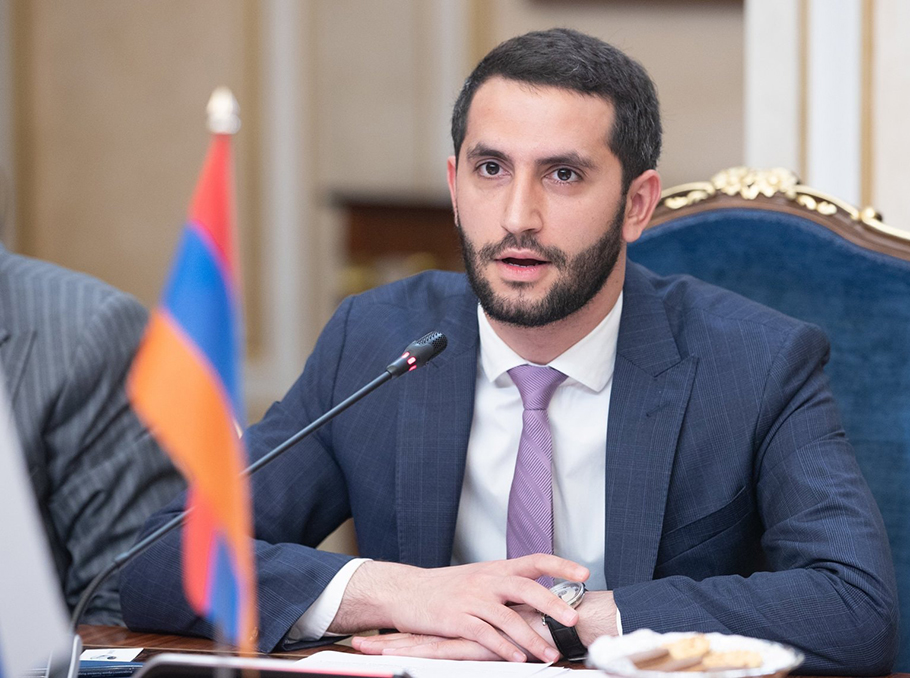 Հուսով եմ՝ Միքայել Սրբազանը չի ասի` «Ձեր ի՞նչ գործն է, մենք ռազմական հեղաշրջման կոչ անում ենք, թե չէ». Ռուբինյան