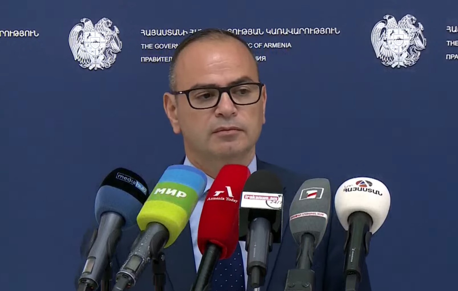 Եկեղեցին ժողովուրդն է, հետևաբար նման քննարկումները չեն կարող հարված հասցնել եկեղեցուն. Զարեհ Սինանյան