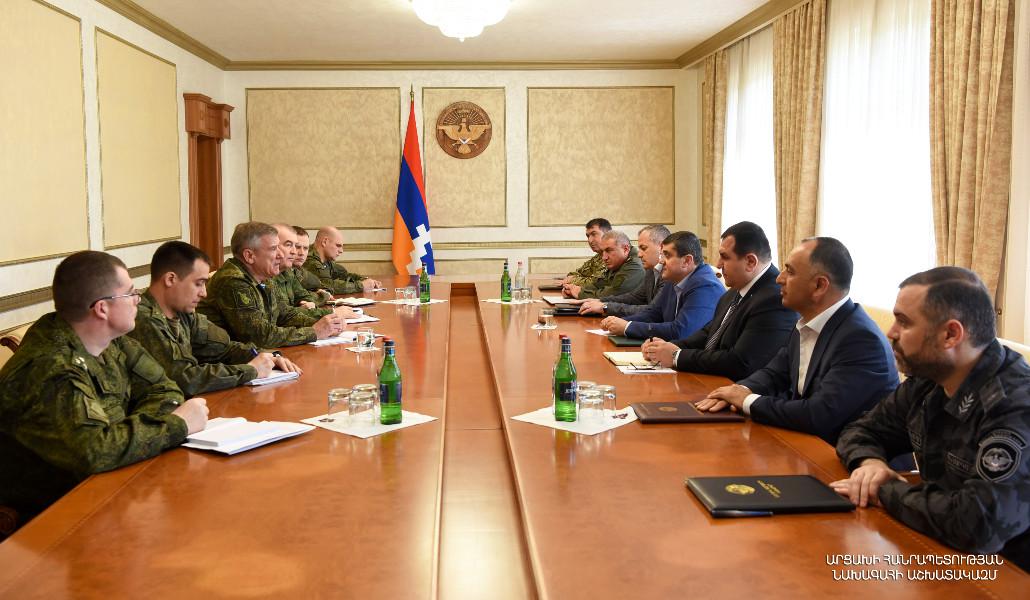 Президент Арутюнян, приветствуя новоназначенного командующего, подчеркнул роль российских миротворческих сил в деле обеспечения безопасности народа Арцаха