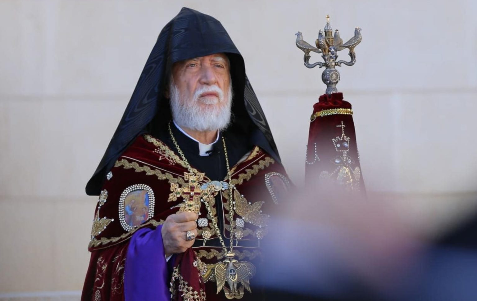 Католикос Арам Первый предложил сформировать представительский орган для переговоров с Азербайджаном