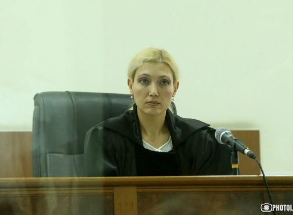 Ռոբերտ Քոչարյանի և Արմեն Գևորգյանի գործով պաշտպանները կրկին բացարկի միջնորդություն ներկայացրեցին դատավոր Աննա Դանիբեկյանին