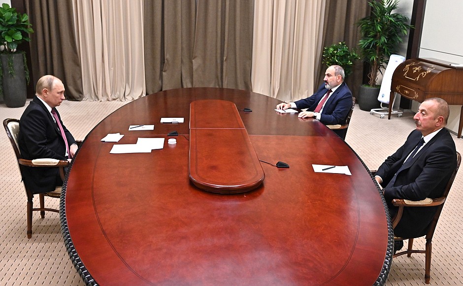 ՀՀ, ՌԴ և Ադրբեջանի ղեկավարների հայտարարությունը մամուլի համար (ուղիղ)