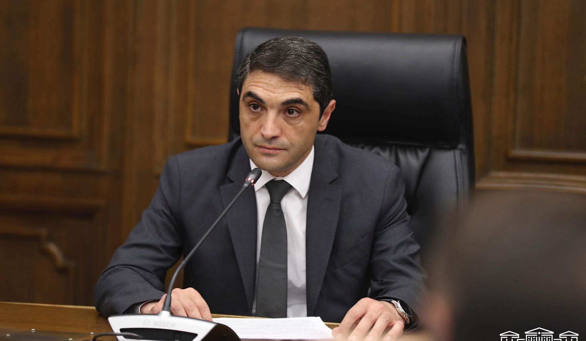 Ես ամուսնալուծված եմ, չունեմ կին, որ հիմա էլ ԲՏԱ նախարարությունում է աշխատում. Սիմիդյան