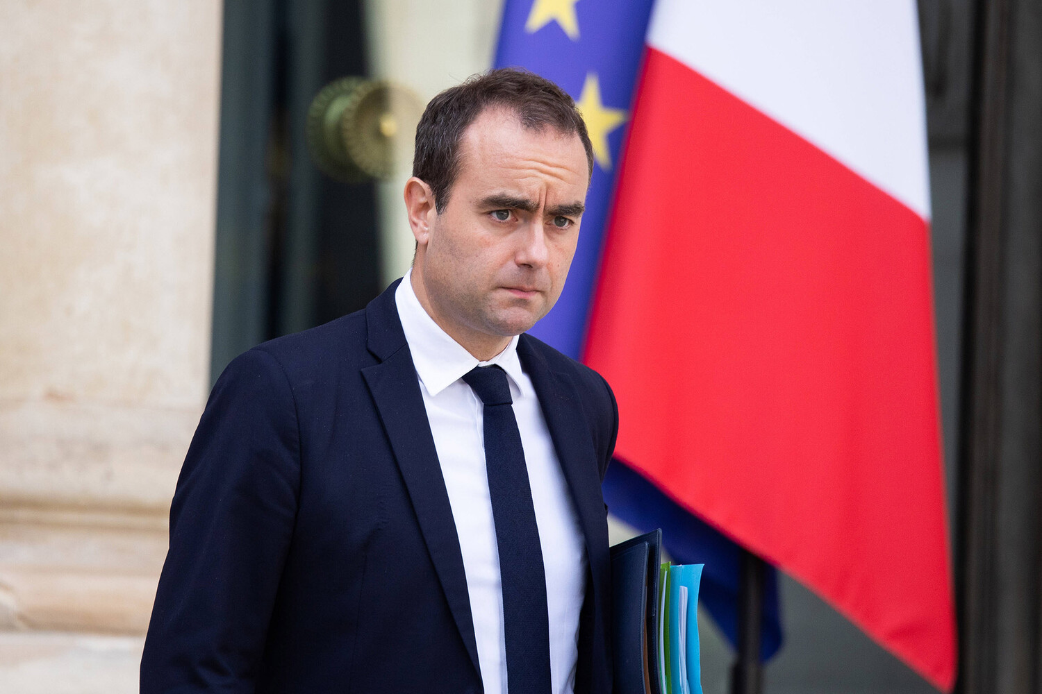Politico: Министр обороны Франции едет в Армению с представителями ряда оборонных компаний