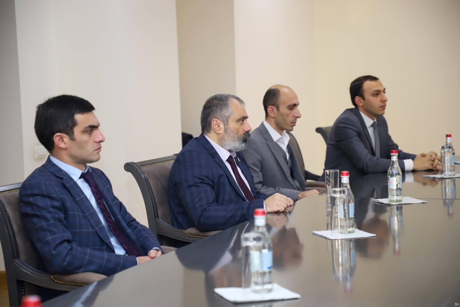 ՀՀ ԱԳՆ-ում ընդունել են Արցախի պատվիրակությանը