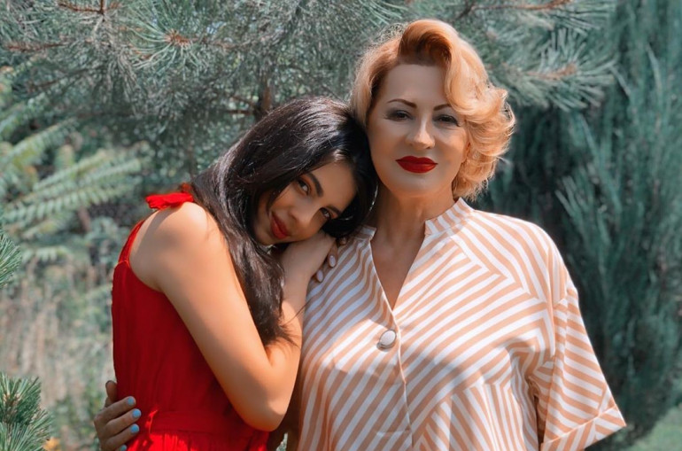 «Ավելի հուզիչ ծննդյան օր չեմ ունեցել». Սոֆի Դևոյանը` 71-ամյակին կորոնավիրուսով վարակված լինելու և իրեն մատուցված անակնկալի մասին (լուսանկարներ)