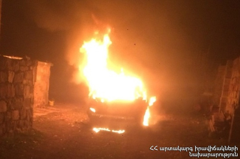 Մայակովսկի գյուղում «Mercedes-Benz Universal» ավտոմեքենան ամբողջությամբ  այրվել է