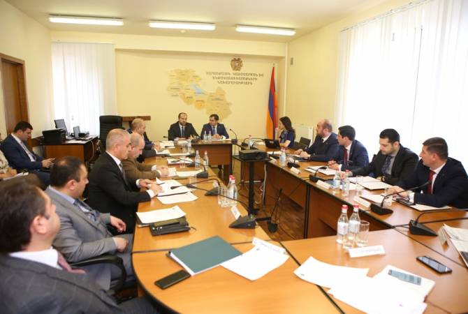 Սուրեն Պապիկյանն ու Էրիկ Գրիգորյանը խորհրդակցել են մարզպետների հետ