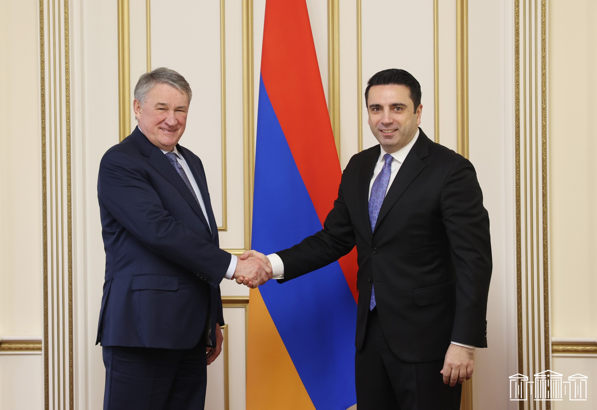 Լաչինի միջանցքի հարցով մենք գործուն քայլեր և հասցեական հայտարարություններ ենք ակնկալում առաջին հերթին ՌԴ-ից․ Ալեն Սիմոնյանը՝ Յուրի Վորոբյովին