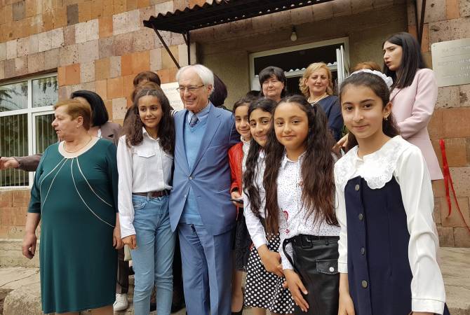 Կողբի երաժշտական դպրոցն անվանակոչվել է կոմպոզիտոր Տիգրան Մանսուրյանի պատվին