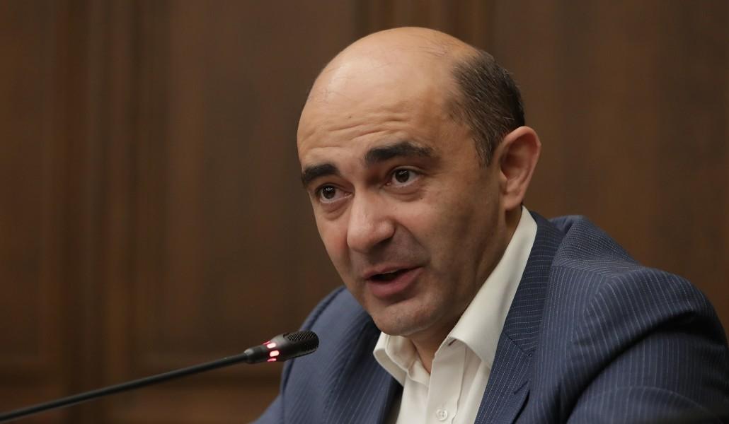 Ի՞նչ է ստացվում՝ որպես պետություն ԼՂՀ-ն չենք ճանաչել, բայց ԼՂՀ նախագահի ստորագրած հրամանագիրը ճանաչո՞ւմ ենք. Մարուքյան