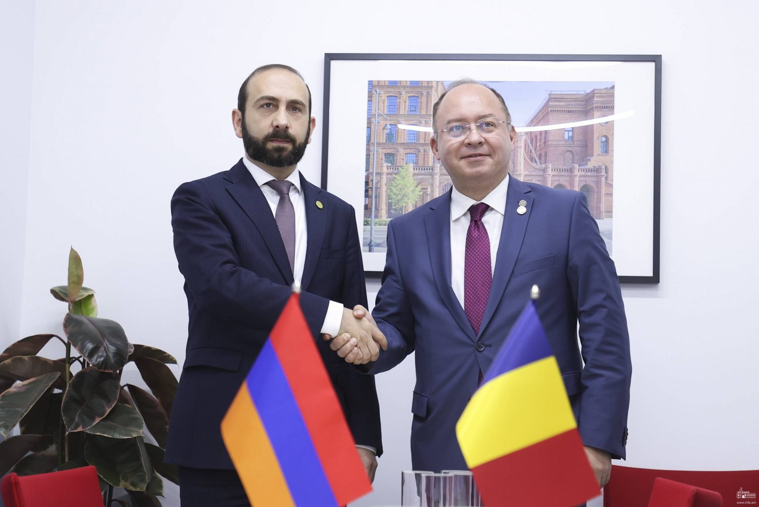 Հայաստանի և Ռումինիայի ԱԳ նախարարներն անդրադարձ են կատարել ԵՄ դիտորդական առաքելության գործունեությանը