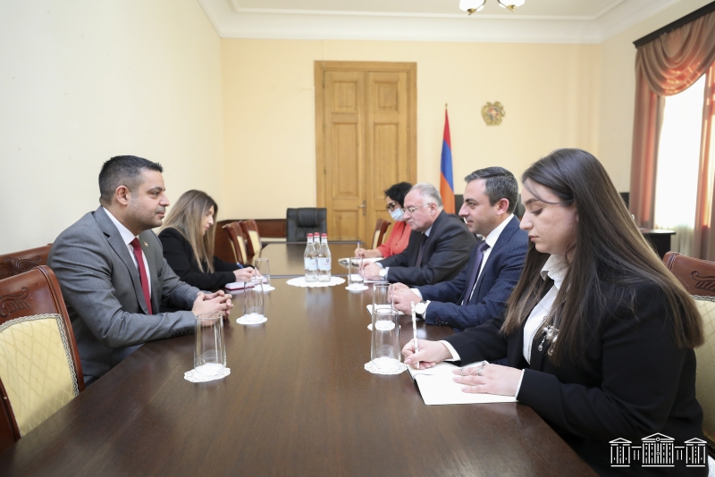 Իրանում ՀՀ նորանշանակ դեսպանն իր հավատարմագրերի պատճենն է հանձնել ԻԻՀ ԱԳ նախարարին