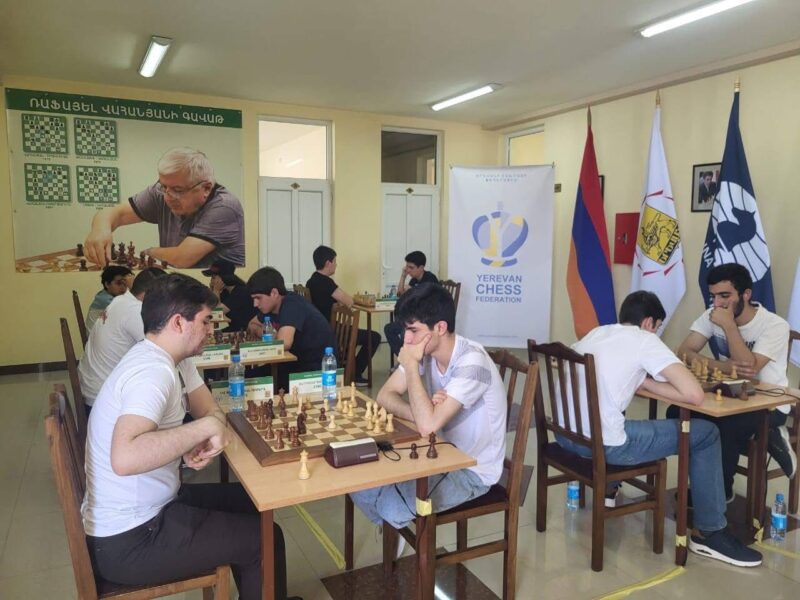 Հունիսի 8-ից 10-ը անցկացվում է Շախմատի «Ռաֆայել Վահանյանի գավաթ» շրջանային մրցաշարի եզրափակիչ փուլը
