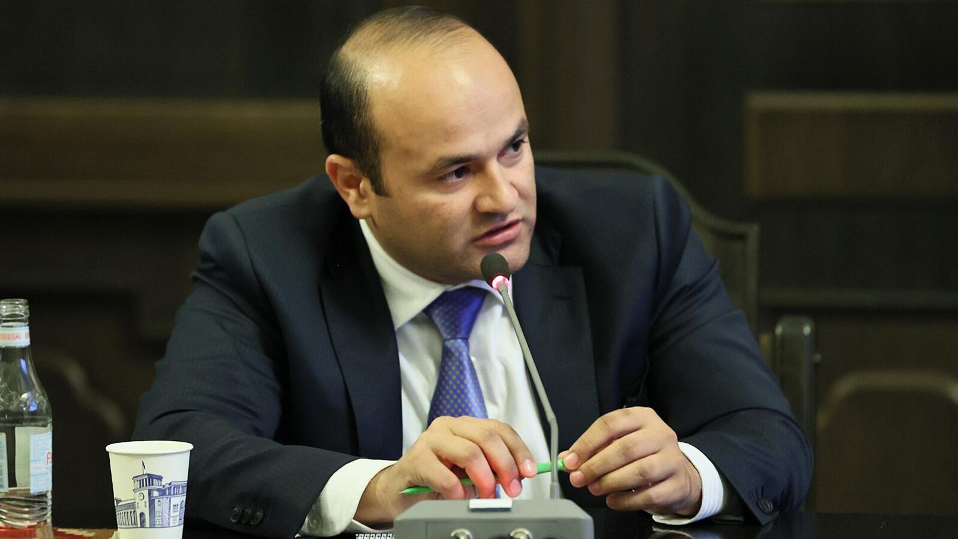 Բռնի տեղահանվածներն ինչպե՞ս կարող են ստանալ 100 000-ական դրամները.«Վաղը արդեն կլինեն մարդիկ, որոնք կստանան գումարները»