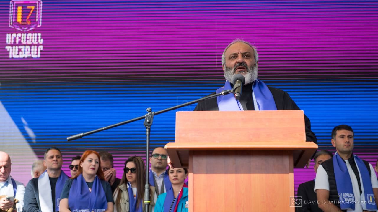 Միայն Լոռի և Տավուշ գնացող ճանապարհներն են բաց մնալու. Բագրատ Սրբազանը՝ վաղվա անհնազանդության գործողությունների մասին