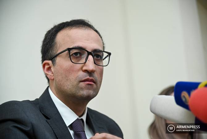 Արհեստական շնչառության սարքին միացված է 8 մարդ, 80-ը ծանր վիճակում են, 30-ը՝ ծայրահեղ ծանր․ Արսեն Թորոսյան