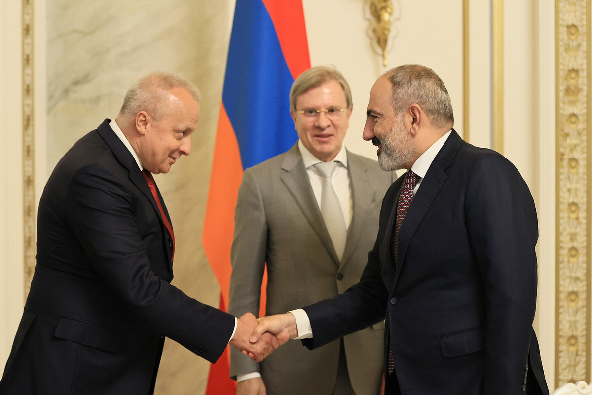 Փաշինյանը ՌԴ տրանսպորտի նախարարի հետ հանդիպմանն անդրադարձել է Վերին Լարսում ճգնաժամային իրավիճակին