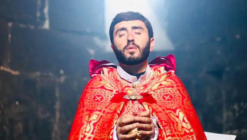 «Գալու է օր՝ ինձ նորից Տեր Արամ եք ասելու». կարգալույծ հռչակված քահանան`լրագրողին