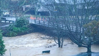 Նոր Զելանդիայի հյուսիսային և կենտրոնական շրջաններում հորդառատ անձրևների պատճառով 500 մարդ լքել է իր տունը