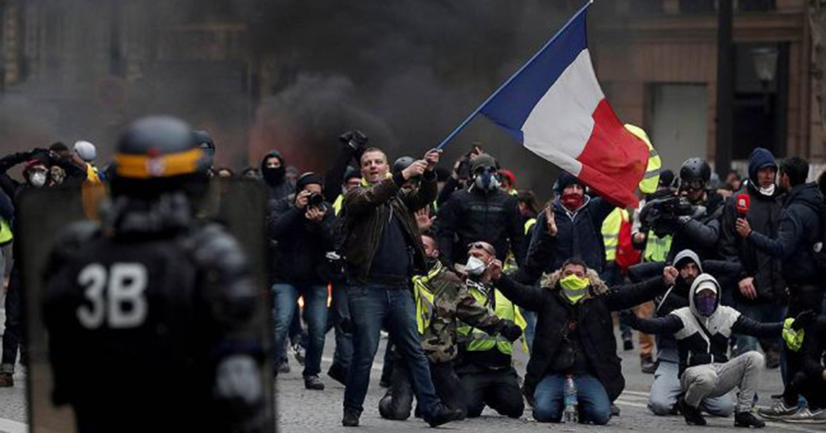 Փարիզում  բողոքի ցույցերը կրկին վերածվել են անկարգությունների․ ձերբակալվել է 142 մարդ․ տեսանյութ