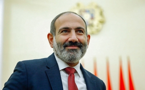 Տեսա բազմաթիվ զբոսաշրջիկների եւ սփյուռքահայերի. Նիկոլ Փաշինյան