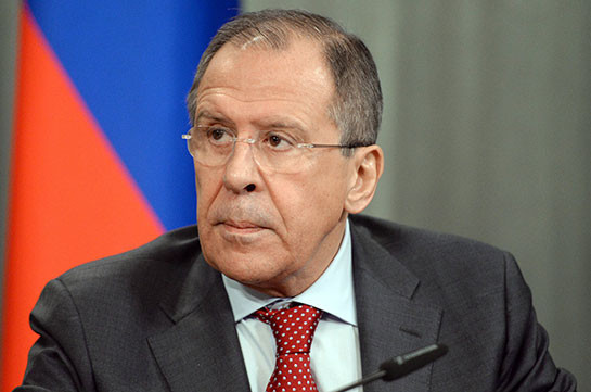 Лавров выразил Мнацаканяну серьезную озабоченность в связи с продолжающимися широкомасштабными боевыми действиями на линии соприкосновения