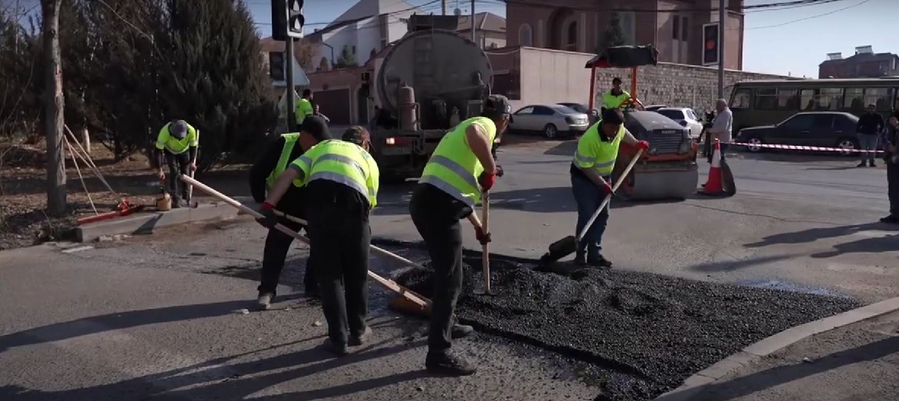 Երևանում մեկնարկել են ճանապարհների նորոգման աշխատանքները
