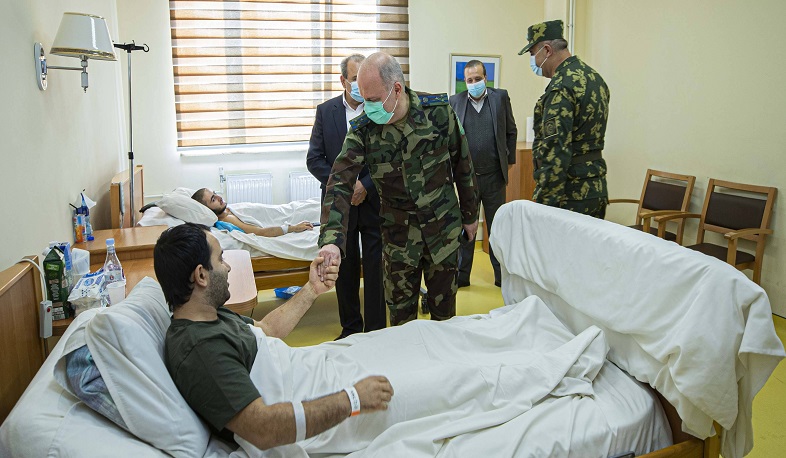 ԱԱԾ ներկայացուցիչներն այցելել են Երևանում բուժվող զինծառայողներին (լուսանկարներ)