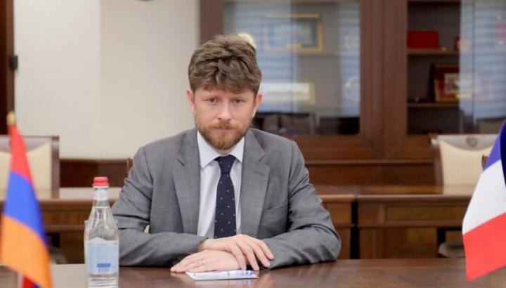 Ֆրանսիայի դեսպանը կրկին հիշեցրել է հայերի` Լեռնային Ղարաբաղ վերադառնալու իրավունքի մասին