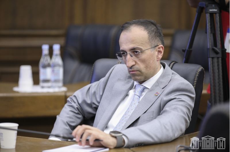 Ավետ Կոնջորյանի վերաբերյալ քննություն կարվի կուսակցական էթիկայի առումով․ Արսեն Թորոսյան