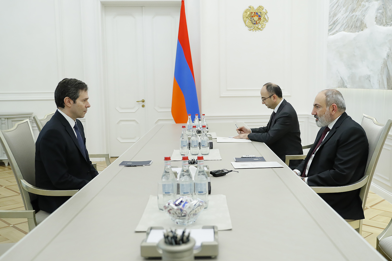 Վարչապետն ընդունել է Հայաստանում Հունաստանի նորանշանակ դեսպանին
